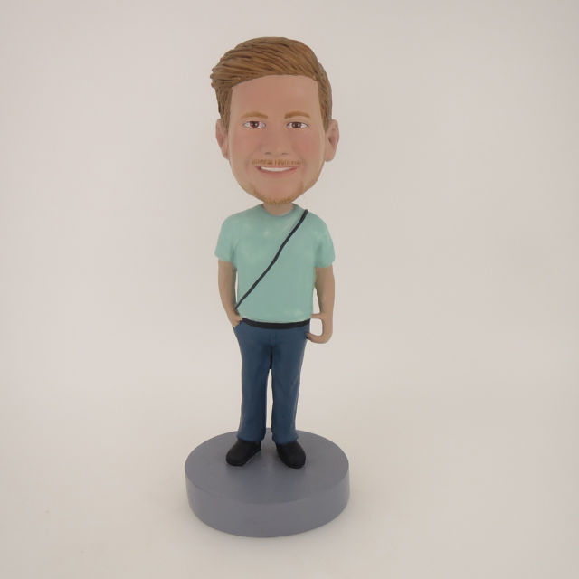 Picture of Custom Bobblehead Doll: Casual Man With A Bag