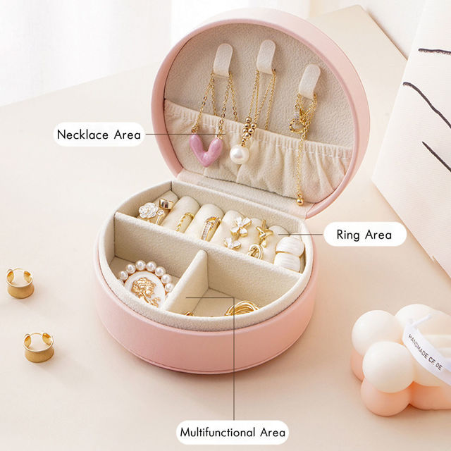 Picture of Personalised Name Jewelry Box for Bridesmaids, Personalized Travel Jewelry Box with Birth Month Flower - Mother's Day Gift