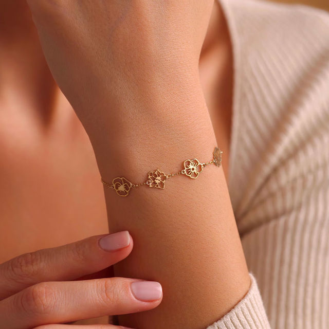 Picture of Personalised Birth Flower Bracelet - Custom Valentines' Day Bracelet for Her - Mother's Day Gift