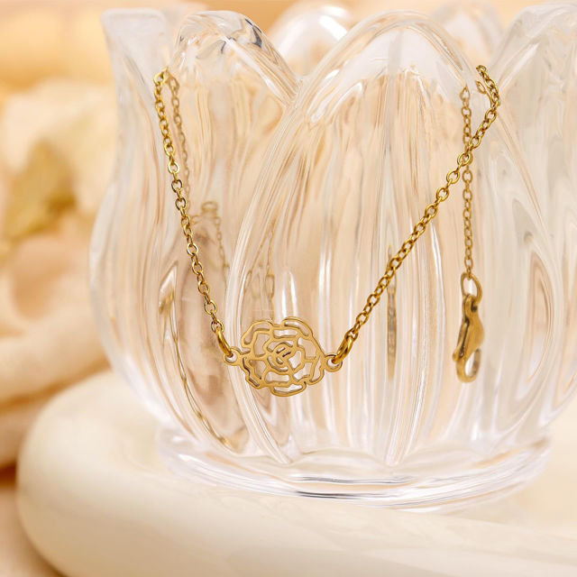 Picture of Personalised Birth Flower Bracelet - Custom Valentines' Day Bracelet for Her - Mother's Day Gift