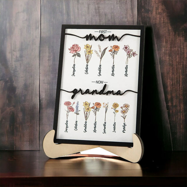 Picture of Custom Mom and Grandma Birth Flower Wooden Sign - Personalized Mother's Day Gift