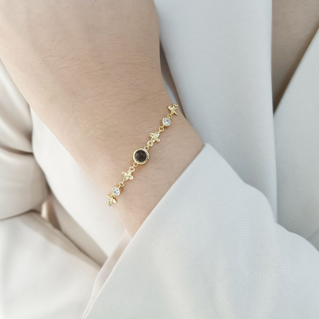 Picture of Personalized Photo Projection Charm Bracelet with Heart Chain - Four-Leaf Clover Style - Memorial Picture Bracelet for Her - Personalized Gifts for Valentine's Day and Anniversary